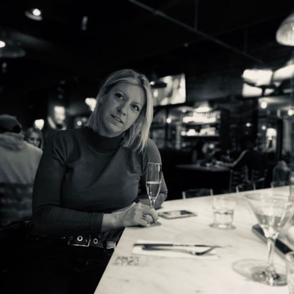 Meet your Posher, Aby - Picture 1 of 1